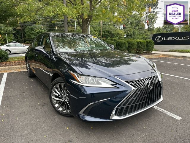 2024 Lexus ES 300h Luxury