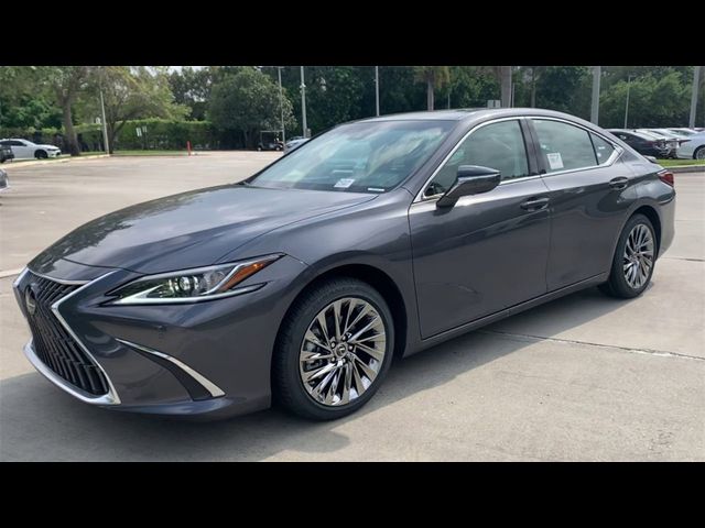 2024 Lexus ES 300h Luxury