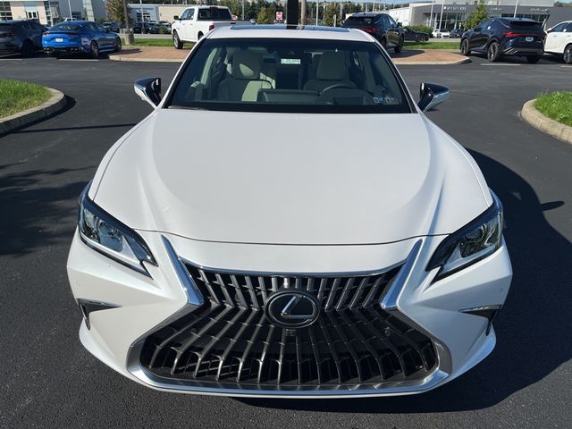 2024 Lexus ES 300h Luxury