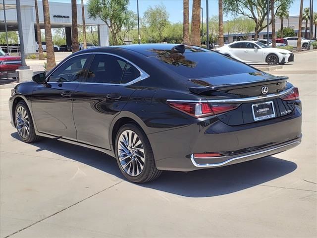 2024 Lexus ES 300h Luxury