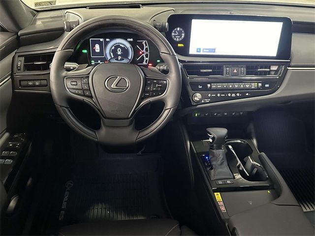 2024 Lexus ES 300h Luxury