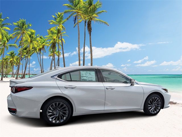 2024 Lexus ES 300h Luxury