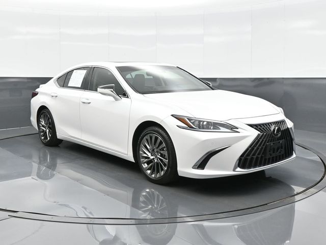 2024 Lexus ES 300h Luxury