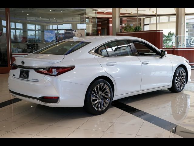 2024 Lexus ES 300h Luxury