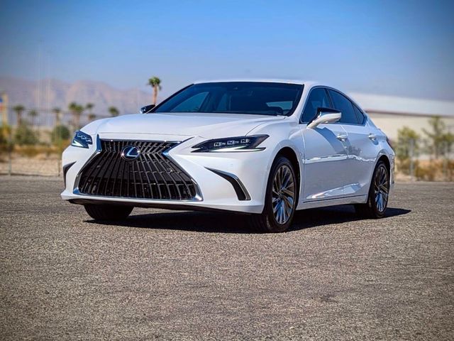 2024 Lexus ES 300h Luxury