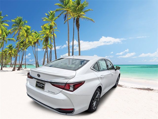 2024 Lexus ES 300h Luxury