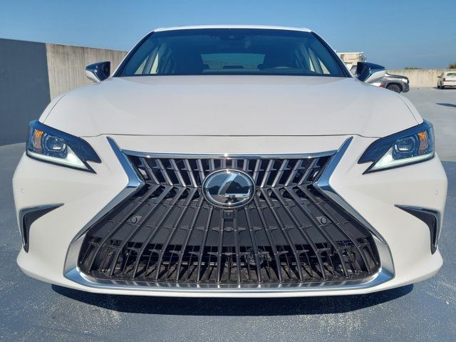 2024 Lexus ES 300h Luxury