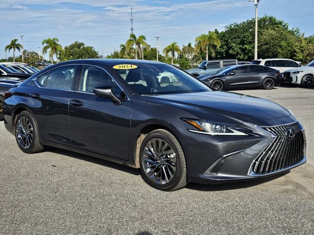 2024 Lexus ES 300h Luxury