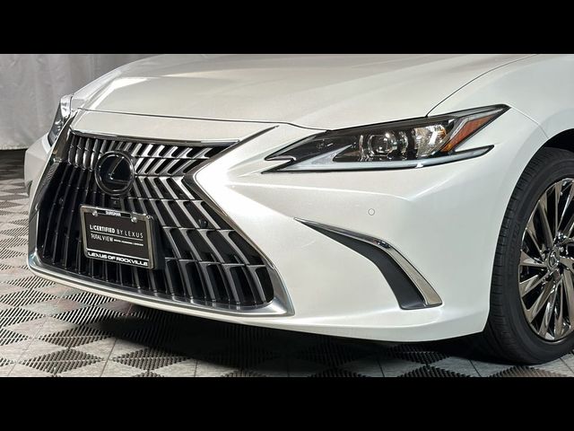 2024 Lexus ES 300h Luxury