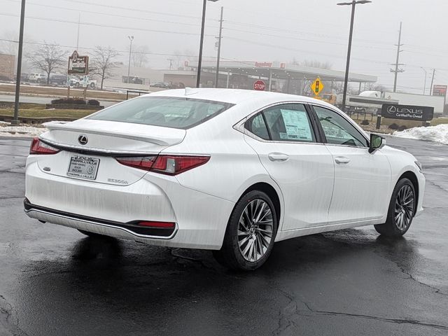 2024 Lexus ES 300h Luxury