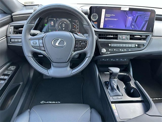 2024 Lexus ES 300h Luxury