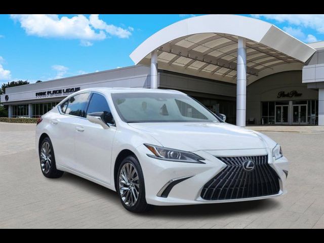 2024 Lexus ES 300h Luxury