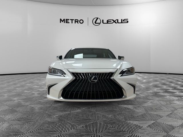 2024 Lexus ES 300h Luxury