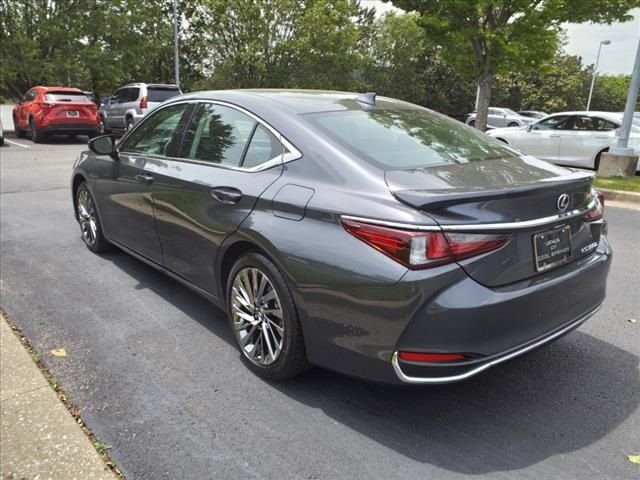 2024 Lexus ES 300h Luxury