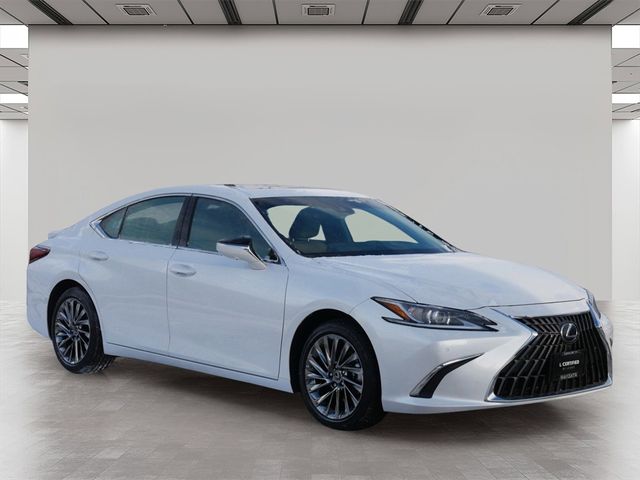 2024 Lexus ES 300h Luxury