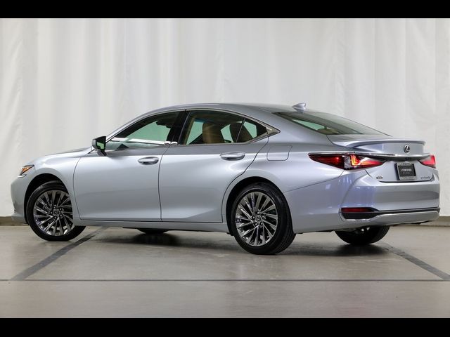 2024 Lexus ES 300h Luxury