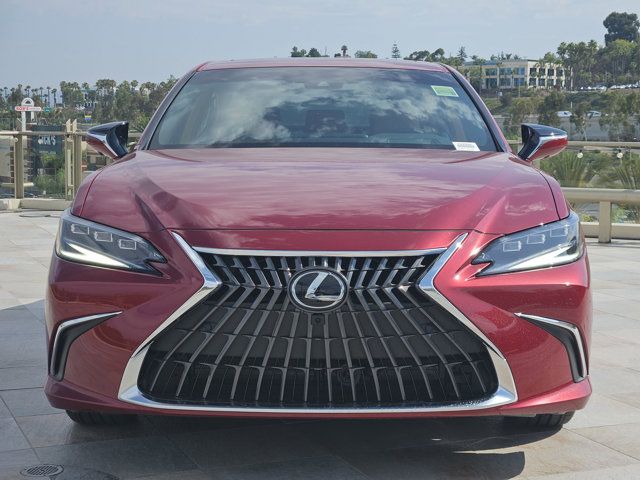 2024 Lexus ES 300h Luxury