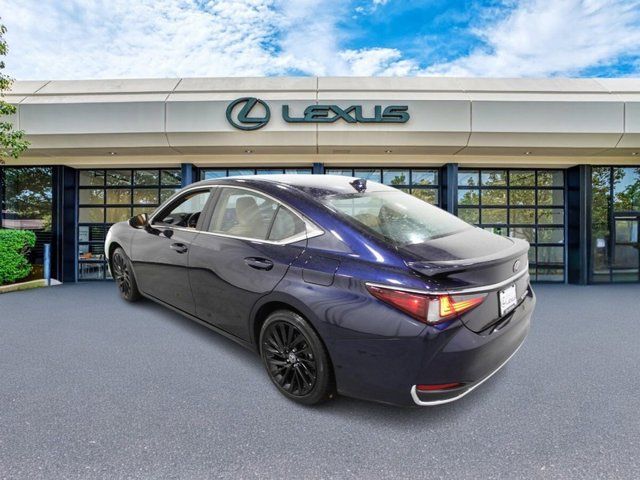 2024 Lexus ES 300h Luxury