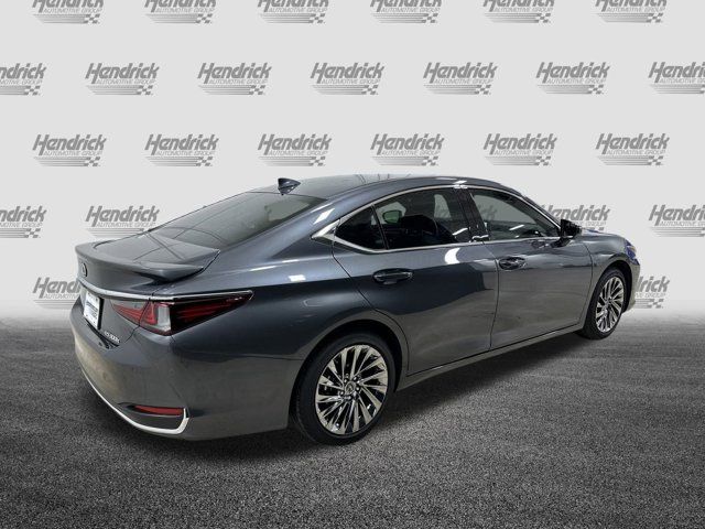 2024 Lexus ES 300h Luxury