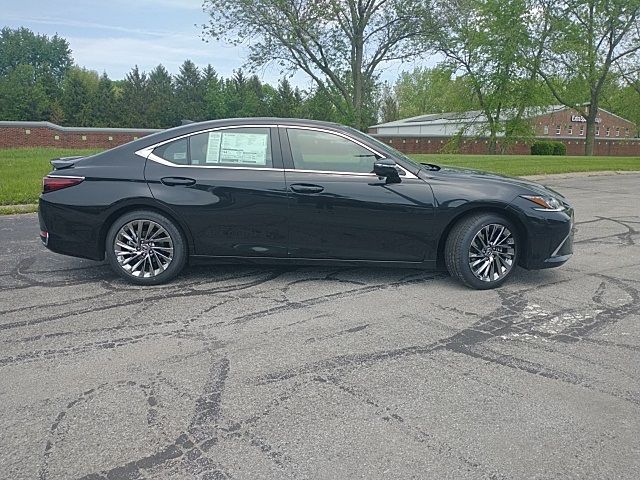 2024 Lexus ES 300h Luxury