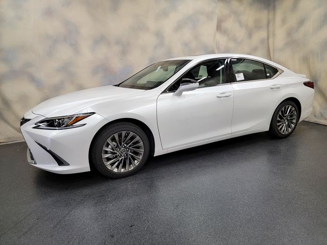 2024 Lexus ES 300h Luxury