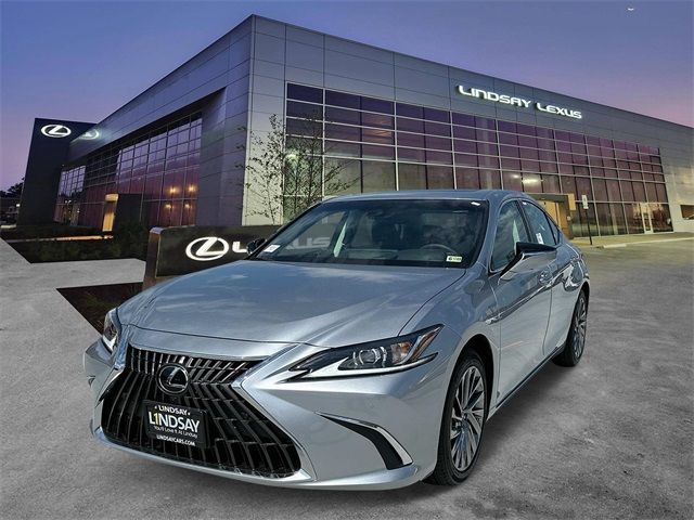 2024 Lexus ES 300h Luxury