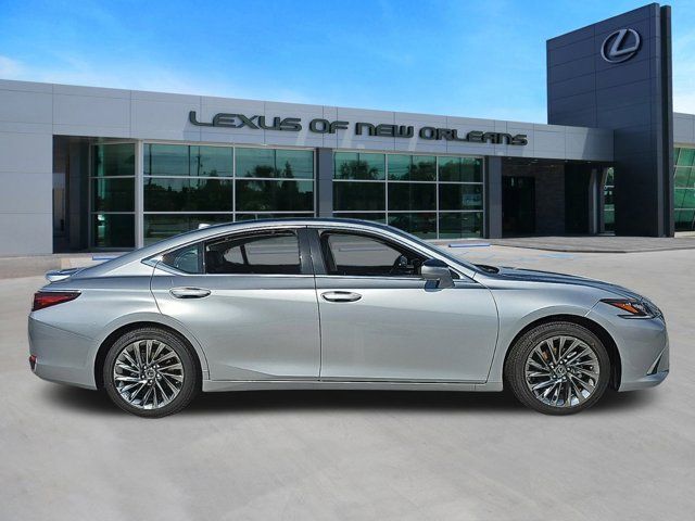 2024 Lexus ES 300h Ultra Luxury