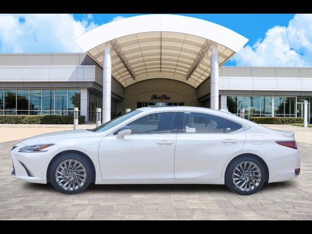 2024 Lexus ES 300h Ultra Luxury