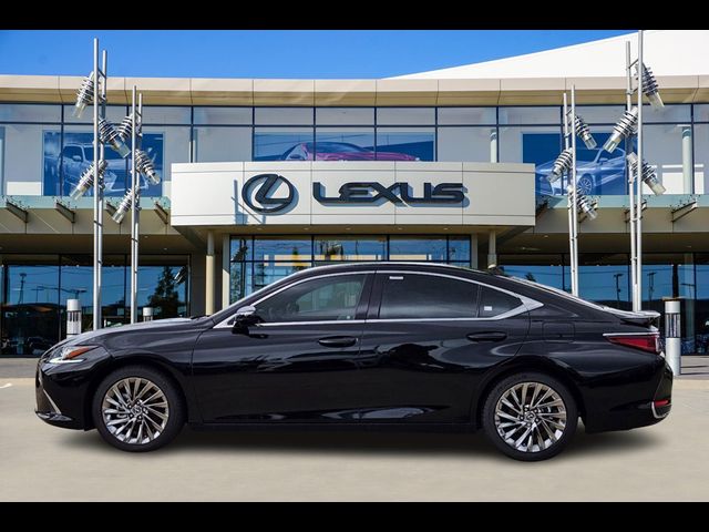 2024 Lexus ES 300h Ultra Luxury