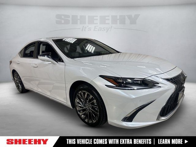 2024 Lexus ES 300h Ultra Luxury