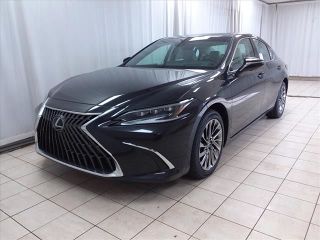 2024 Lexus ES 300h Ultra Luxury