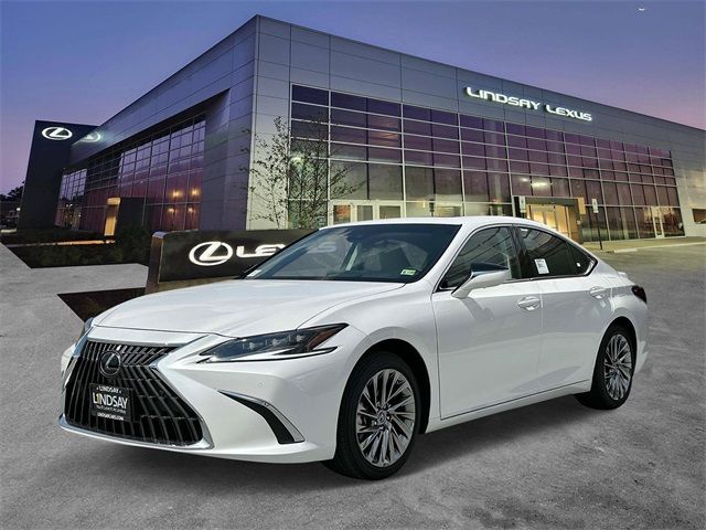 2024 Lexus ES 300h Ultra Luxury