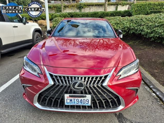 2024 Lexus ES 300h Ultra Luxury