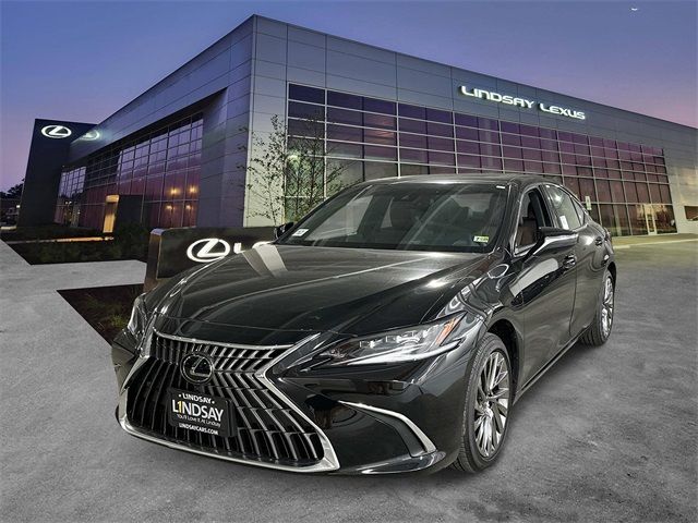 2024 Lexus ES 300h Ultra Luxury