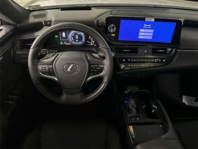 2024 Lexus ES 300h Ultra Luxury