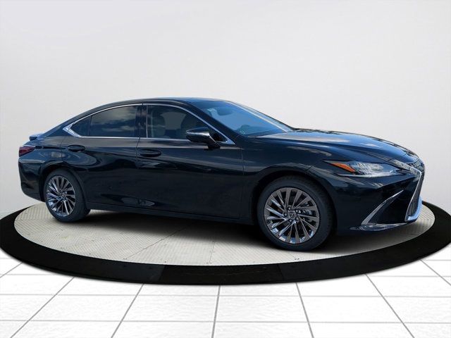 2024 Lexus ES 300h Ultra Luxury