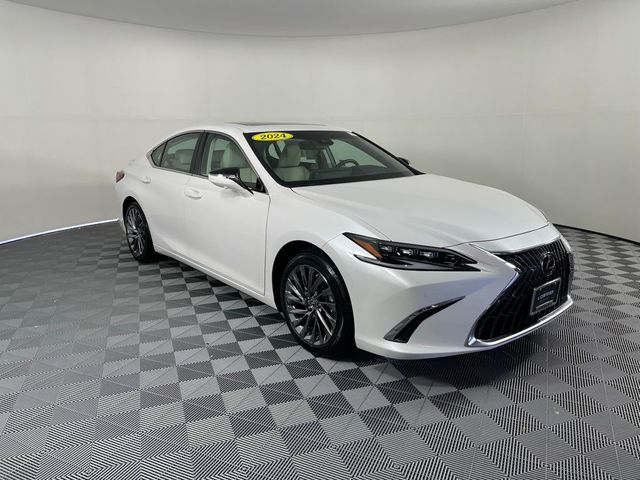 2024 Lexus ES 300h Ultra Luxury