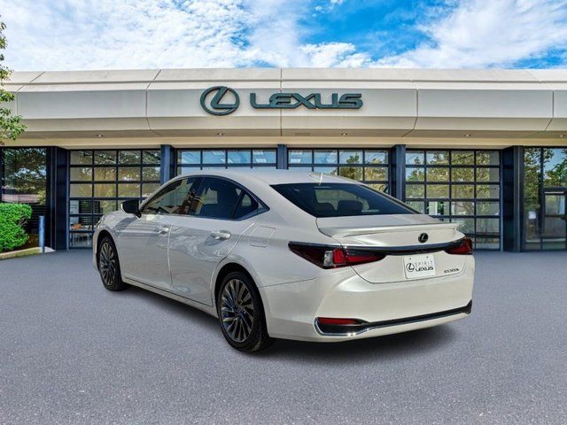 2024 Lexus ES 300h Ultra Luxury