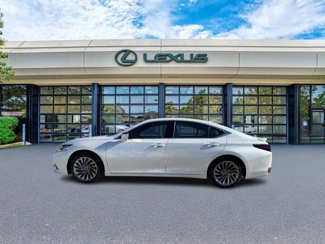 2024 Lexus ES 300h Ultra Luxury