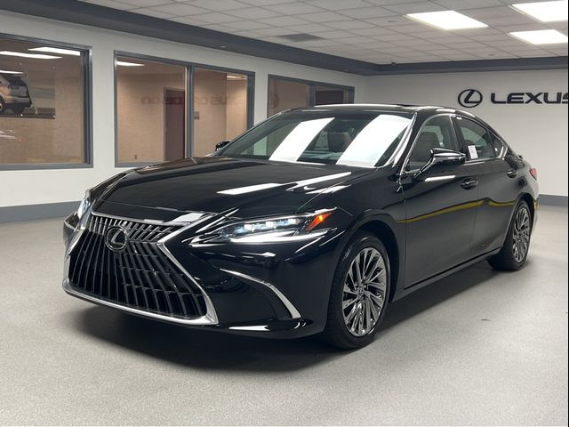 2024 Lexus ES 300h Ultra Luxury