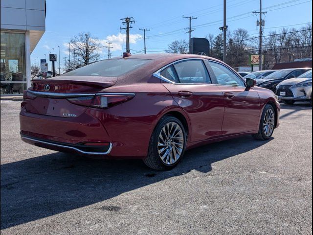 2024 Lexus ES 300h Ultra Luxury