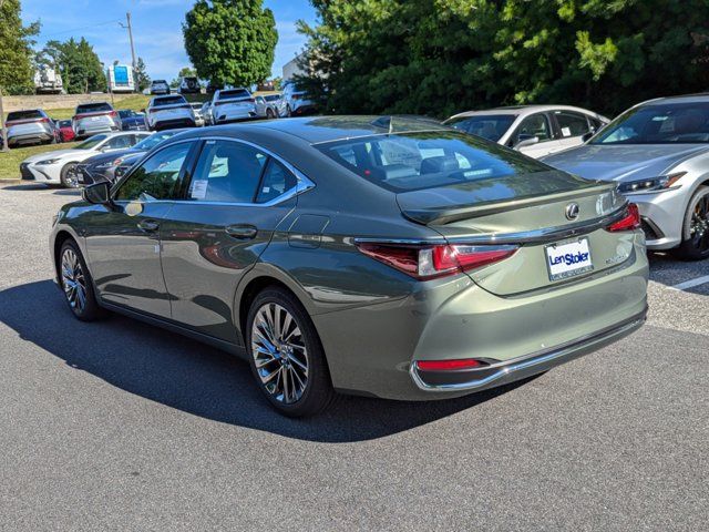 2024 Lexus ES 300h Ultra Luxury