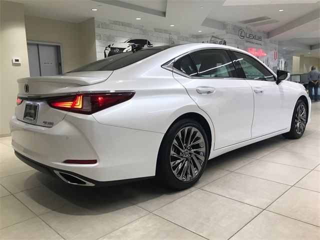 2024 Lexus ES 350 Ultra Luxury