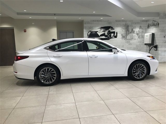 2024 Lexus ES 350 Ultra Luxury