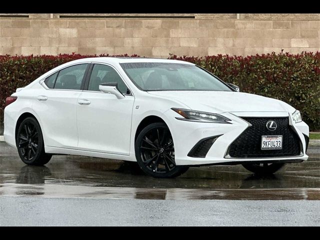 2024 Lexus ES ES 300h F SPORT Handling