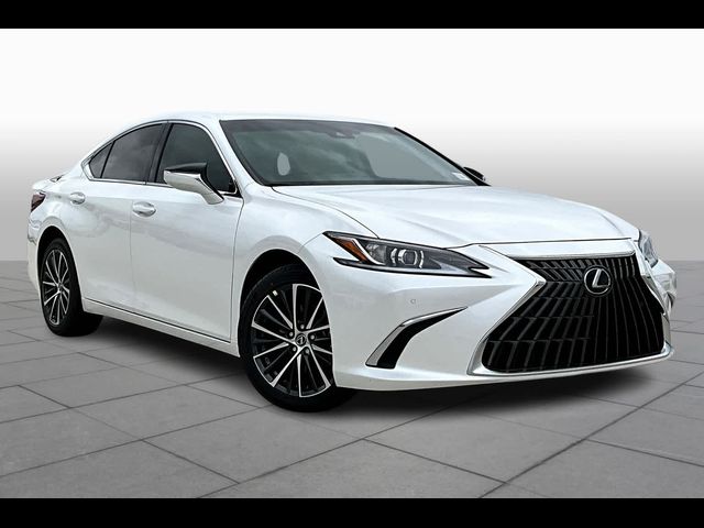 2024 Lexus ES 250