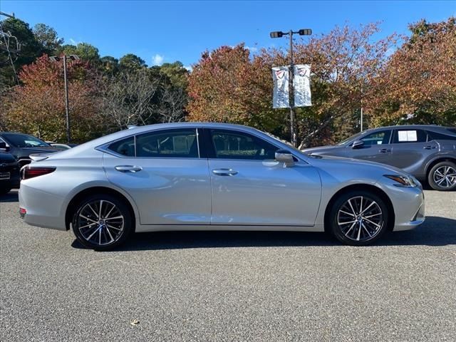 2024 Lexus ES 300h