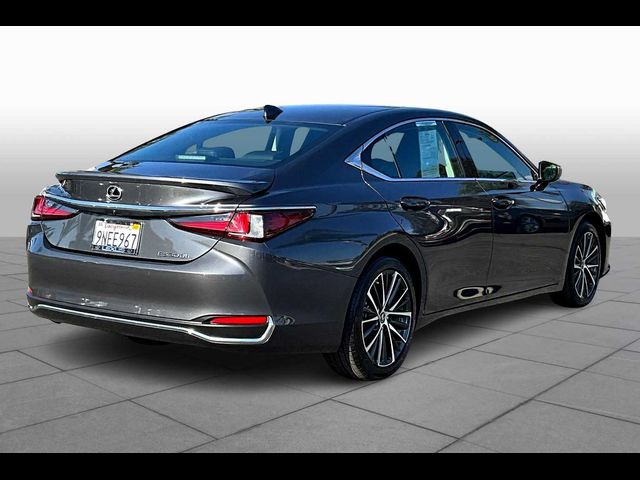 2024 Lexus ES 300h