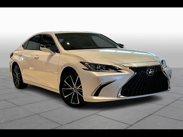 2024 Lexus ES 300h