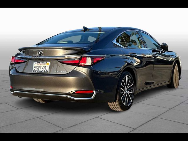 2024 Lexus ES 300h